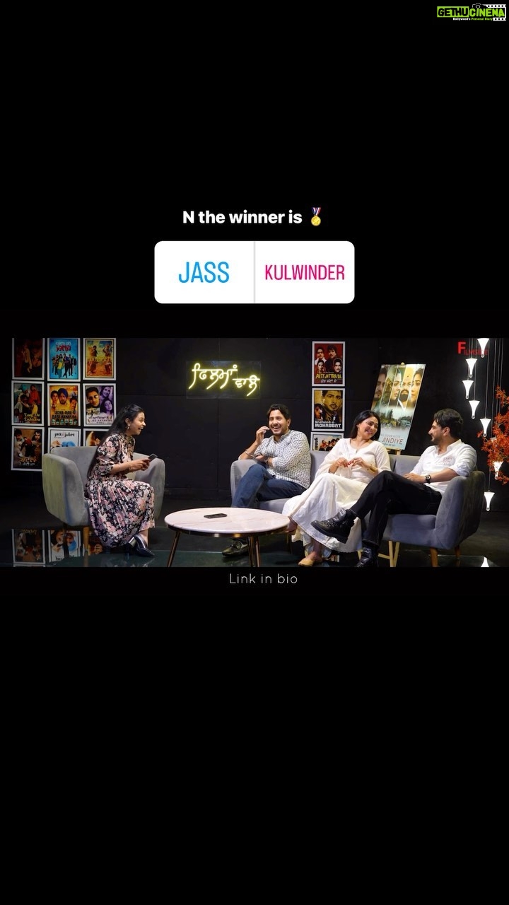 Neeru Bajwa Instagram - It’s all about @neerubajwa cinema 🥳 #toomuchfun #toomuchtolearn #queenofpunjabicinema 🧿 Watch full episode only on YouTube// Filmside @filmsideofficial Thankyou @officialjassbajwa and @kulwinderbilla 🙏it was super fun to interact🥳 All the best #chaljindiye 7thAPRIL #2023 #incinemas #filmside #filmawale #pritpalsiyan