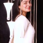 Neeru Bajwa Instagram - 4 days to go! Chal Jindiye April 7 🕊️🙏🏼 @ghuggigurpreet @kulwinderbilla @officialjassbajwa @aditidevsharma @officialrupinder_rupi @udaypratapofficial @jagdeepsinghwarring @thite_santosh @harrykahlon19 @munishomjee Reel by @itskrajofficial