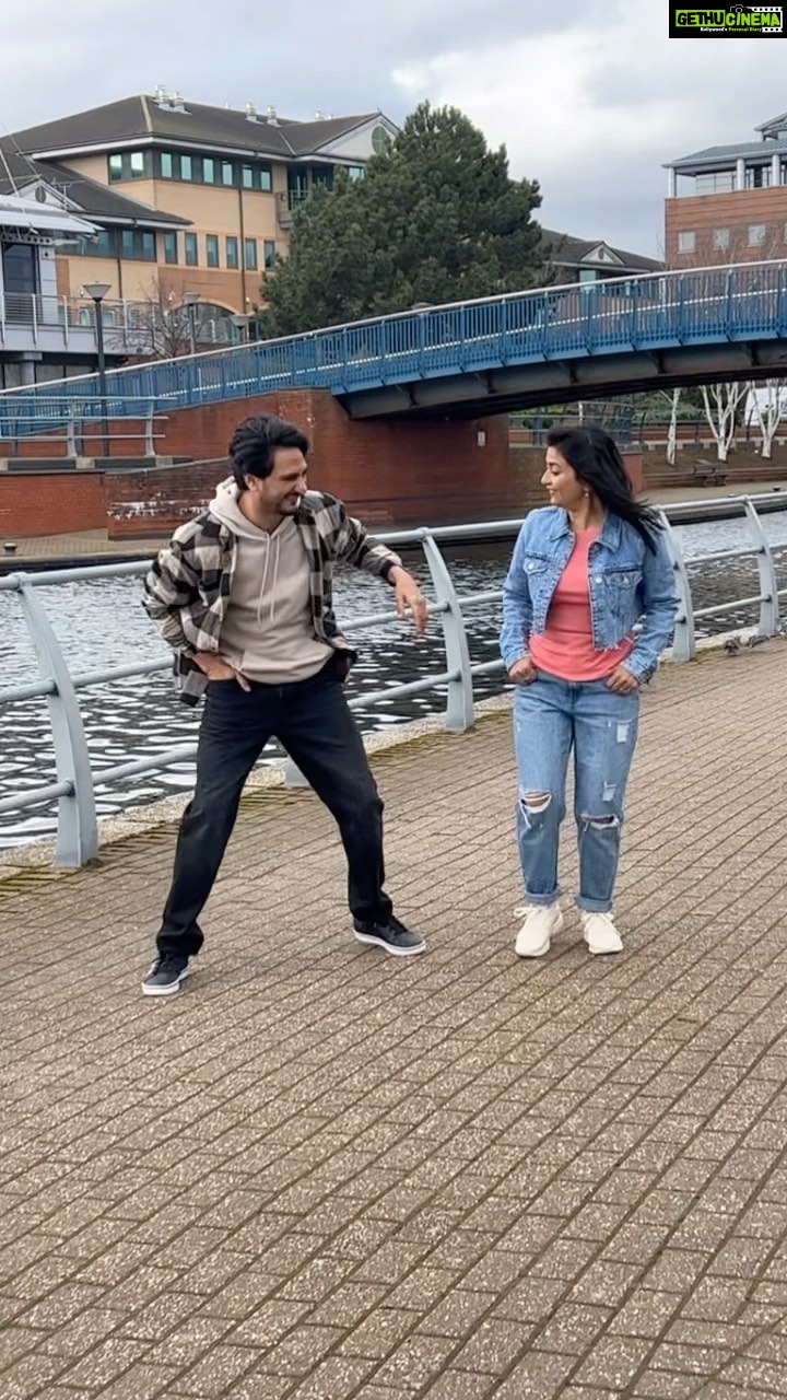 Neeru Bajwa Instagram - @kulwinderbilla ji ne vaise take ch karleya si… @aditidevsharma dance choreographer ❤️🤍 #team #chaljindiye #zindagi out now! #chaljindiy #march24 @ghuggigurpreet @officialjassbajwa @officialrupinder_rupi