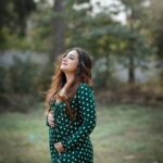 Neha Marda Instagram - In love with a human that I haven't met .. best phase of my life .🤰❤️ . . . . makeup & hair @makeupbysurbhi captured by @photowale.studio edit by @puneetvfx9 #nehamarda #pregnant #preggo #preggers #mommytobe #mommyneha #loveyou