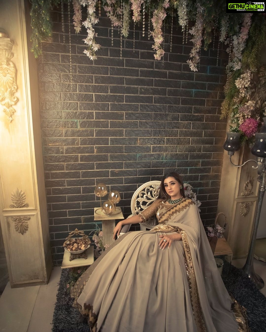 Neha Marda Instagram - @theweddingmaantratwm Hello April welcome "The Youth Icon Neha Marda". 👑 ❣️🌹 Apr 2022 Edition Featuring Beautiful ❤️ @nehamarda coverage of @theweddingmaantratwm Watch out for more pics and exciting insider info in our upcoming APRIL edition! Coverpage - @nehamarda Magazine- @theweddingmaantratwm Founder- @gaarimasinha Outfit: @rosecreationsludhiana Makeup and Hair @haryanabeautysalon jewellery :- @santramsjewelry Shot by- @reekphotography . . . #nehamarda #magazine #editorial #magazinecover #actress #video #theweddingmaantra #theweddingmaantramagazine #instagram #theweddingmaantratwm #theweddingmaantramagazi #fashion #shoot #TWM #instaMood #instapic #instavideo #videooftheday #instamagazine #magazineshoot #digitalmedia
