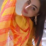 Neha Marda Instagram - Let me show you how to nail your #Summerootd in style. Shop this look now at a Rangriti store near you or on their website 🛍️ Flaunt #YourFahionFilter with @Rangriti . #Rangriti #SS22 #Summer #spring #fashion #fashionfilter #excited #getready #newlaunch #newarrivals #styleup #getready #GearUp2022