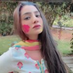 Neha Marda Instagram - This Holi, we can’t keep ourselves from playing with colours✨ Embrace the colourful world of ethnic styles from @rangriti 's new collections and put on #YourFashionFilter❤️ . #Rangriti #launch #SS22 #Summer #spring #fashion #fashionfilter #excited #getready #newlaunch #newarrivals #styleup #getready #GearUp2022 #LaunchingDay #shopnow #holi2022 #HoliHai #Holi #holioutfit