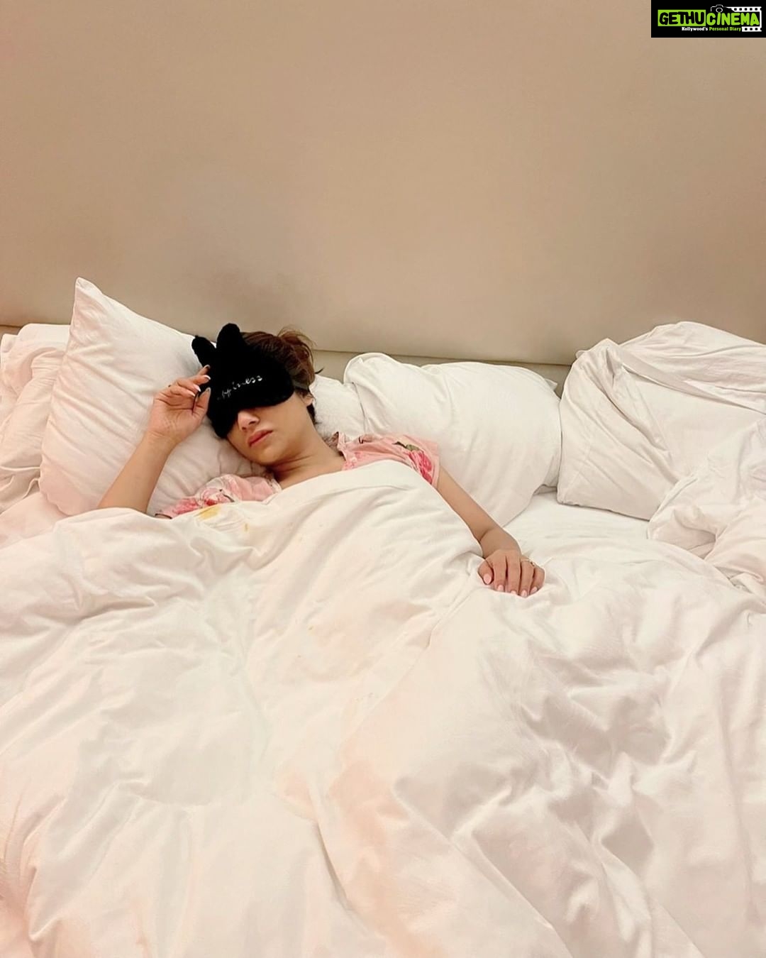 Neha Marda Instagram - Goodnight 😴 . . . @kayak_in app is my latest secret to travel like a pro. #searchoneanddone . I always recommend it to my friends as they have amazingly best hotel deals for my trips .. go checked their app now to save on your next trip . Even if this is an #ad I really recommend it ..!! #nehamarda #goodnight