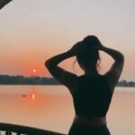 Neha Marda Instagram - Lets fall in love with nature ..🍃 . . . @kayak_in travel app , #searchoneanddone My friend who travels alot recommended it to me as its super easy to use. They hve helped me in finding beautiful stay .. This is sponsored , but i genuinely recommeded it to try ..! Thanks for video @laharireddy 😘 Gymwear: @activenalive Via: @styledbynikinagda