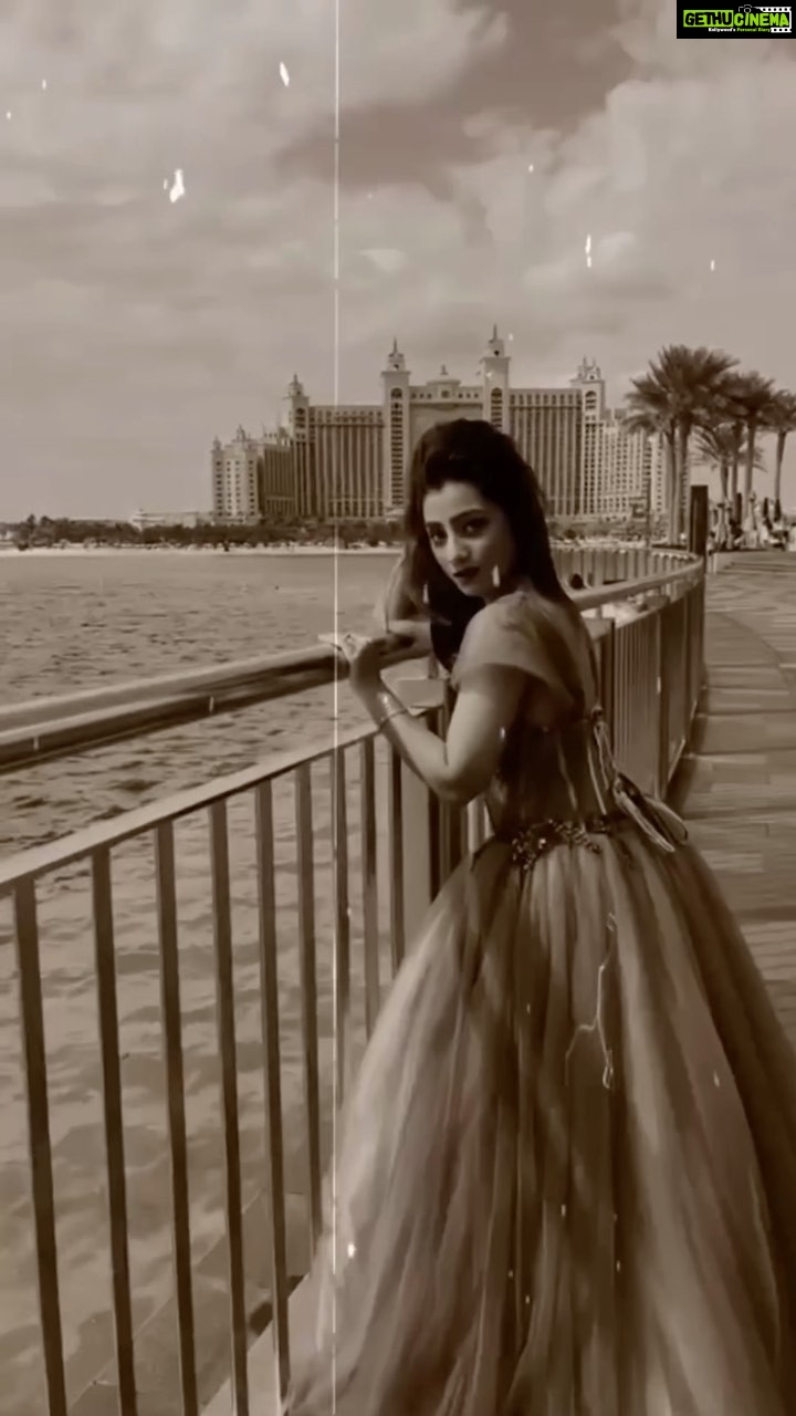 Neha Marda Instagram - 🎶 🎶 🎶 . . . Wearing @agelesscollection 📸 @ummadsphotography Dubai, United Arab Emiratesدبي