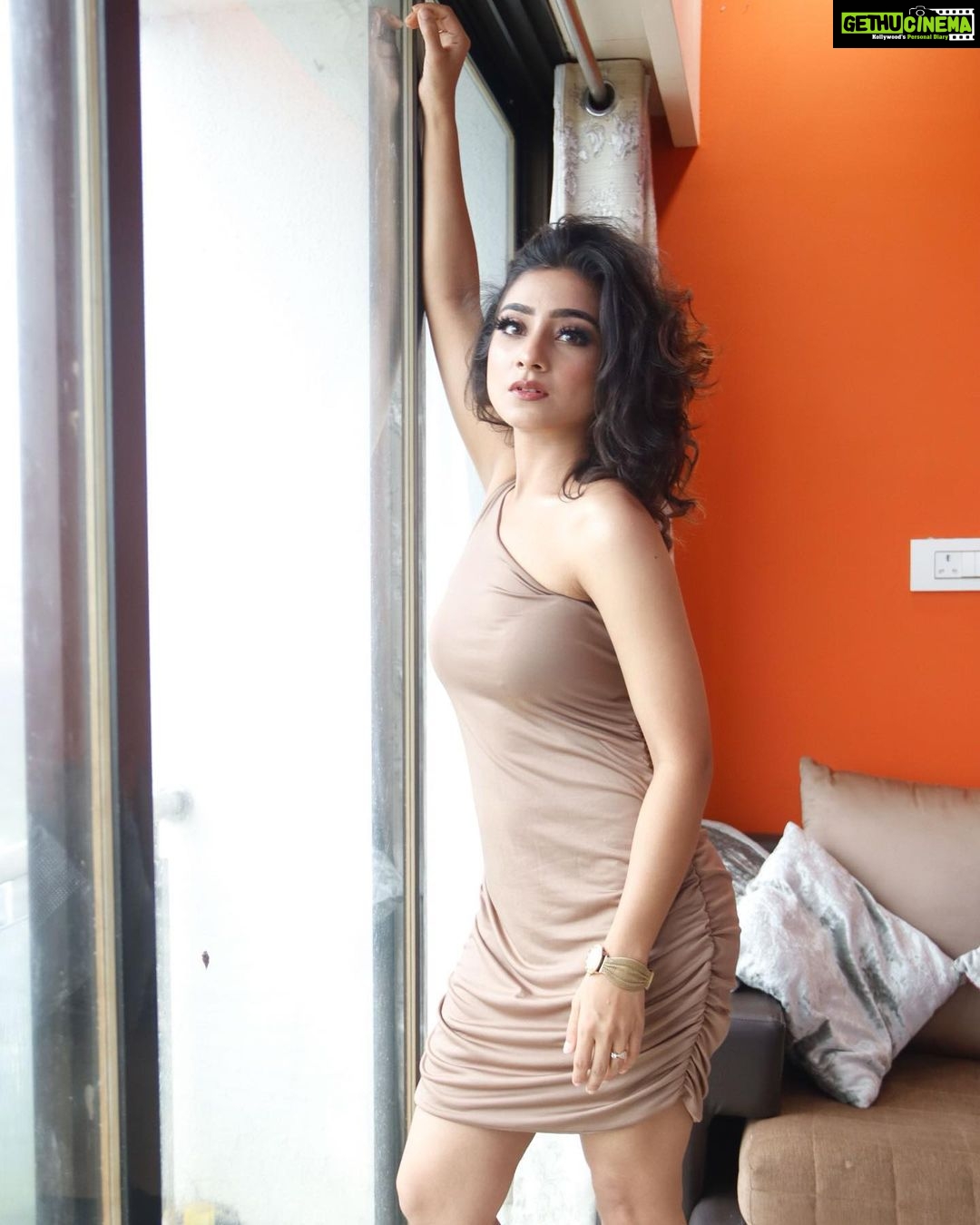 Neha Marda Instagram - Be more of you, and less of them. . . wearing @urbanic_in 📸 @picturesbyronak 💄 @monashairandbeauty