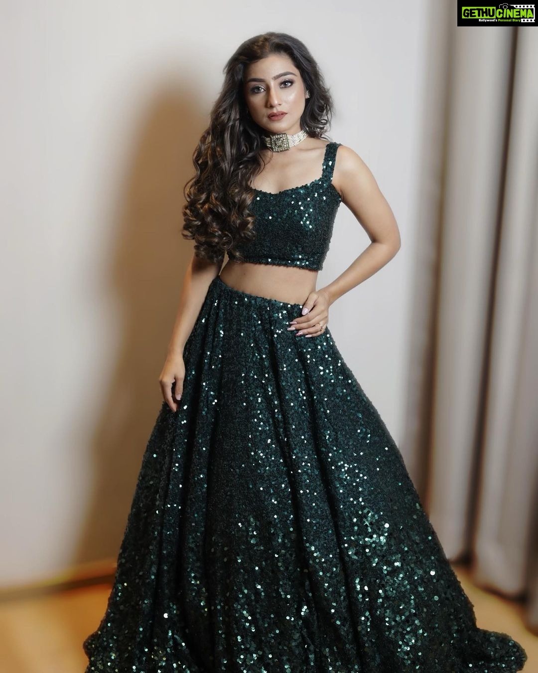 Neha Marda Instagram - Less Bitter More Glitter. . . Wearing @label_inaayat 📸 @jerry__creations Bhopal - The City of Lakes