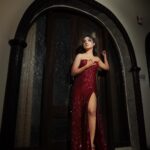 Neha Marda Instagram - where's my Santa ?🎅🏻 #merrychristmas 🎄 . . 👗 @labelambrosiacouture 💄 @m3makeupartistry @marketitupss Delhi, India
