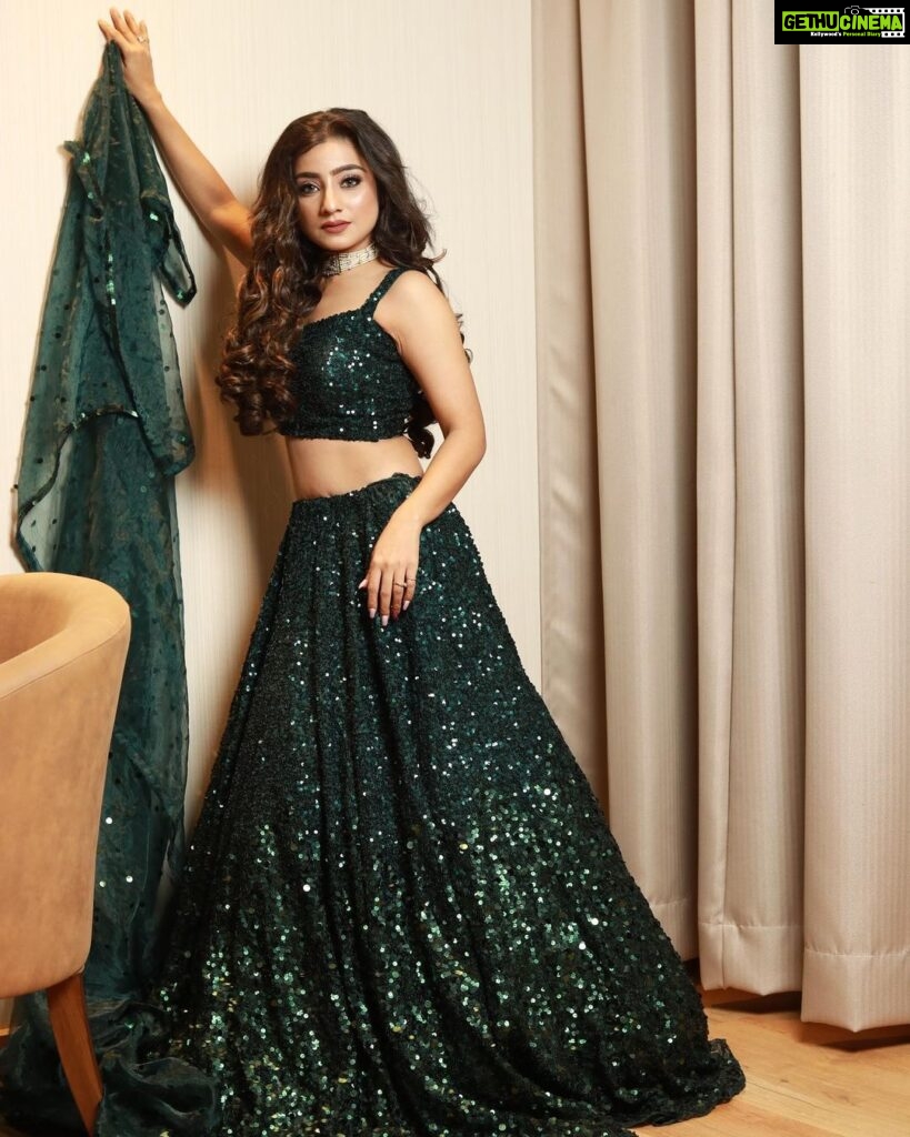 Neha Marda Instagram - Less Bitter More Glitter. . . Wearing @label_inaayat 📸 @jerry__creations Bhopal - The City of Lakes