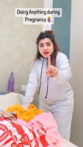 Neha Marda Instagram - Does anyone feel like they have ran a marathon after a simple task 😂🤰

#preggo #preggers #pregnancy #nehamarda #pregnant #baby #comingsoon #mommytobe
