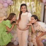 Neha Marda Instagram - Anything to get that smaile on her face🥰 @priti_fireflies @nehamarda Decore done by: @brioevents123 #babyontheway #preggymommy #friendsforlife #loveyoutothemoonandback #awaitingthemiracle
