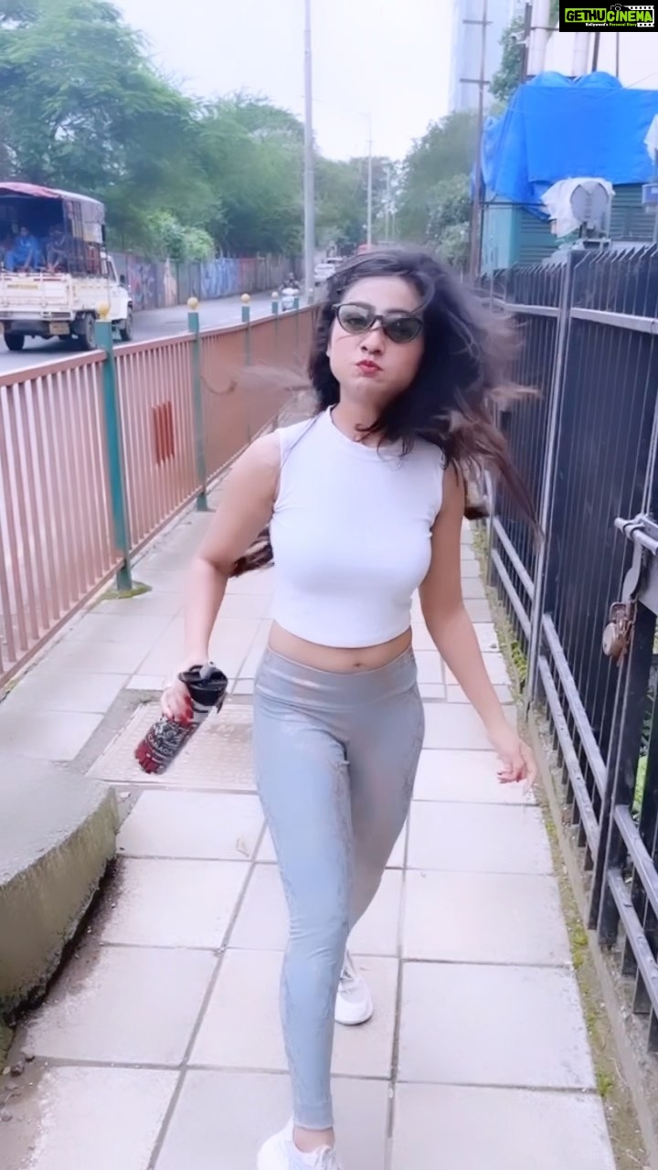 Neha Marda Instagram - Just … glass off the trend 😎