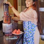 Neha Marda Instagram - I'm in love with this Urban Air Bluetooth from @urbanaudio.in Its available on @amazondotin go and check it now !! ✨ #urbanaudio #gourbanorgohome #ad creative @puneetvfx9 special thanks @nanditadaga Nightsuits @nirupmas_ Make up @makeupartistrybysahibameenu #reels #reelsindia #reelsinstagram #nehamarda Mumbai, Maharashtra