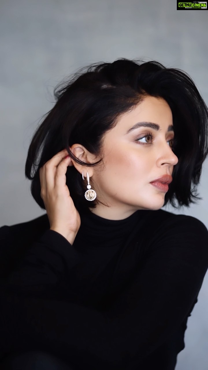 Neha Pendse - 95.7K Likes - 🕷