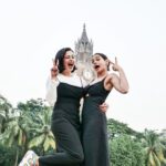 Neha Pendse Instagram - This challenge was so much fun. Chilling and grooving with @shalmiaow Love the vibe of 2X side B 💥 #chillschallenge