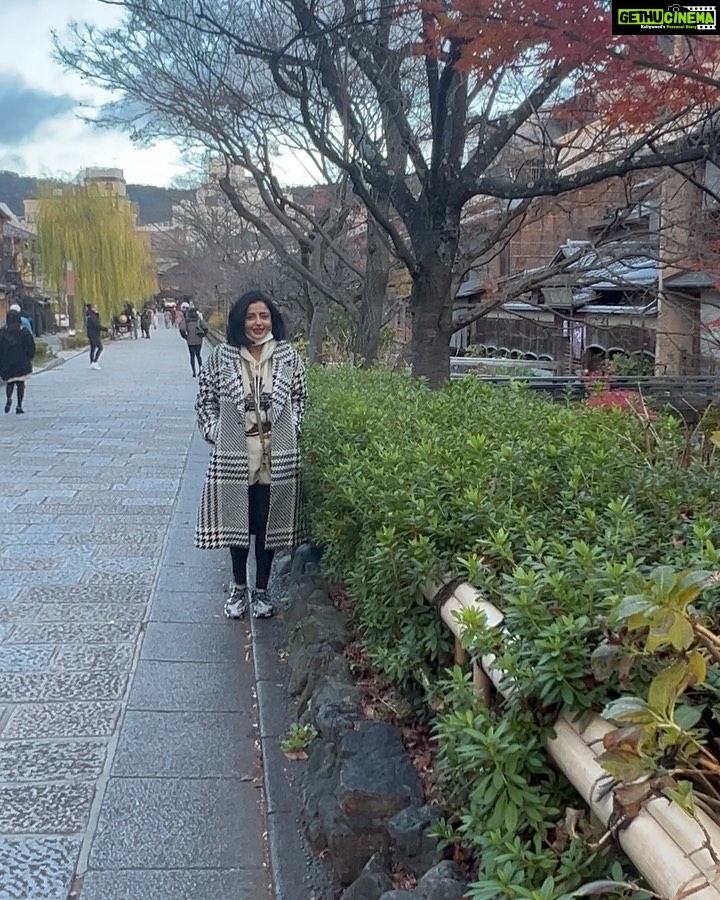 Neha Pendse Instagram - Bullet train. Kyoto. Tiny sake bar. Christmas Eve with few friends. Happy heart. Content soul. 🧿🎄 JR 京都駅 - JR Kyoto Station
