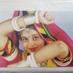 Neha Pendse Instagram - 1. Am this happy around mum even today. 2. Forever Sridevi fan !! Happy children’s day everyone ☺️