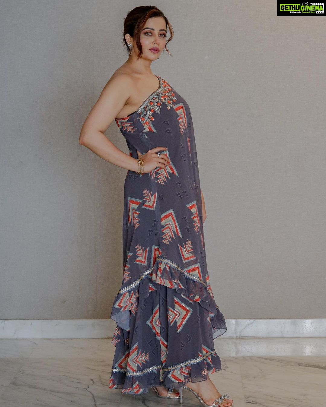Neha Pendse Instagram - Loved the fluid and comfy ‘Marrakesh’ collection. Watching the collection at fashion week was fun @gopivaiddesigns