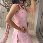Neha Pendse Instagram - I loveeeeee to post reels 😆🎯 #dance #marathisong
