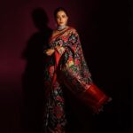 Neha Pendse Instagram – New found love : Saree ❤️
Wearing @kairavee_weavesandlooms 

Styling @shagunj0shi 
Clicked @shruu_t 
Jewellery @yuvaanjewels 
Heels @kkarmaaccessories