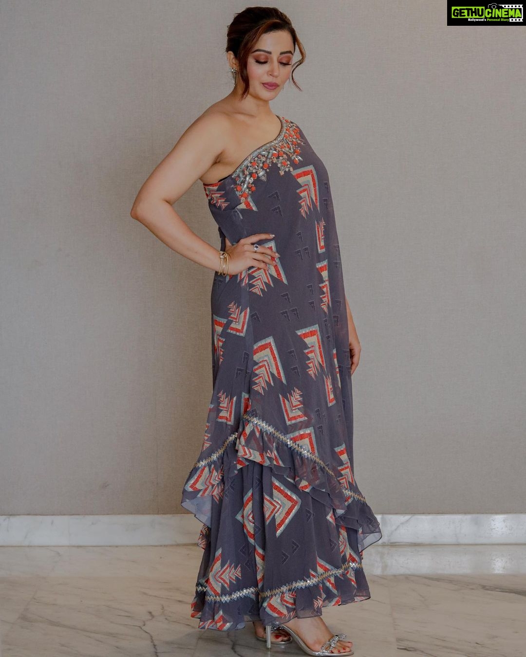 Neha Pendse Instagram - Loved the fluid and comfy ‘Marrakesh’ collection. Watching the collection at fashion week was fun @gopivaiddesigns