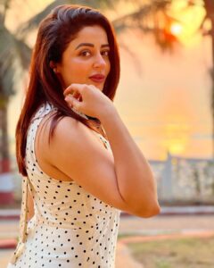 Neha Pendse Instagram - Sab kuch hum se , 
mazaaq bhi , 
misaal bhi !!