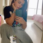 Neha Pendse Instagram - Every decade u live is gonna demand a different you. If ur ideologies are not growing or evolving with ur growing decade. One can be lost or feel empty or lack motivation. It was fun to connect with a dear friend after long and this was our take away from that convo ✌🏻