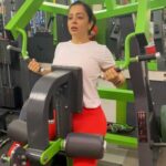 Neha Pendse Instagram - Stamina ?? Endurance?? Ye kya hota hai ? Kaun hai ye log ? Kaha milte hai 😫 @pradeepbhatia