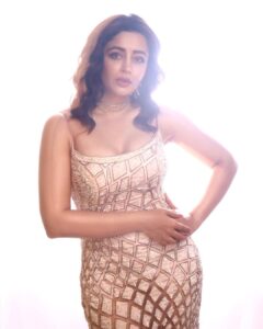 Neha Pendse Instagram - Here’s to the ones who dream, 
Here’s to the hearts that break, 
Here’s to the mess we make !!