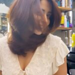 Neha Pendse Instagram - Achhe haircut ke saath saath achha video bhi bana lete ho 😝 @amityashwant_hair
