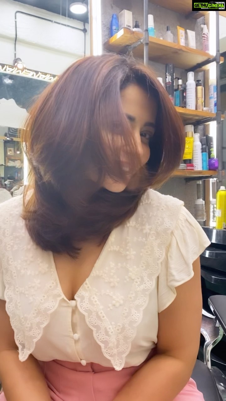 Neha Pendse - 91.8K Likes - Achhe haircut ke saath saath achha video bhi bana lete ho 😝 @amityashwant_hair