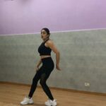 Neha Pendse Instagram - Happy international dance day 🧁 One of my rehearsal archives. I do miss dancing 💃