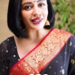 Neha Pendse Instagram – My makar sankranti inspired look with some of the holy grail products from @ssbeauty @shoppers_stop to bring out that ultimate ‘festive’ glow✨💖

#SSBeautyBrigade #SSBeauty #ShoppersStop #MakarSankranti #FestiveMakeup #MakeupReels