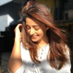 Neha Pendse Instagram - Missing my long hair !!! Should I grow them back ??