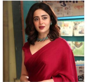 Neha Pendse Instagram - Thank you to every person who has showered me with love already.. can’t wait to meet you all tonight at 10.30 on @andtvofficial as Anita bhabhi .. 
Aaj raat se #bgph ❤️