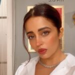 Neha Pendse Instagram - Serving sleek today !! #bgph