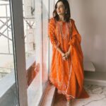 Neha Pendse Instagram - Casual sundaying @banarsidasandsons