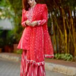 Neha Pendse Instagram - Diwali vibes ✨ Wearing @gopivaiddesigns Jewellery @sheetal.creations Captured @saneshashank