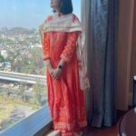 Neha Pendse Instagram - Sanskari Sunday clicked in hotel slippers🥲🤌🏻 The Ritz-Carlton, Pune