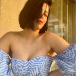 Neha Pendse Instagram - Uff tumhare yeh usool, yeh aadarsh, kis kaam ke hai ye zone pakda hua hai 🤡