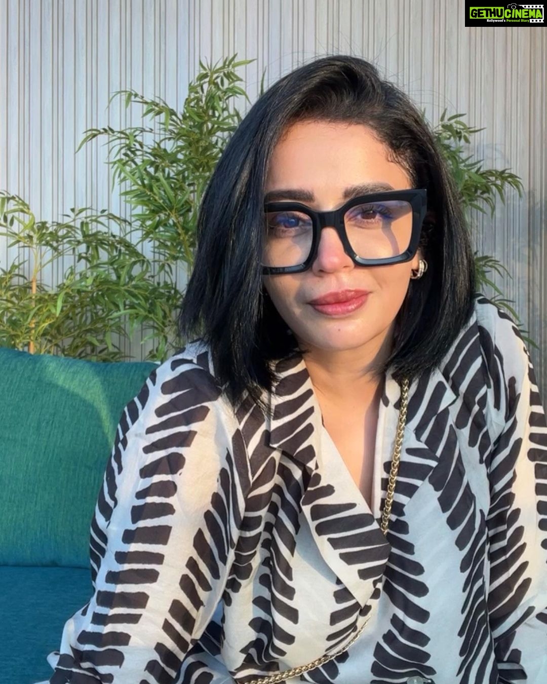 Neha Pendse Instagram - Dil toh aakhir dil hai na, meethi si mushkil hai na,