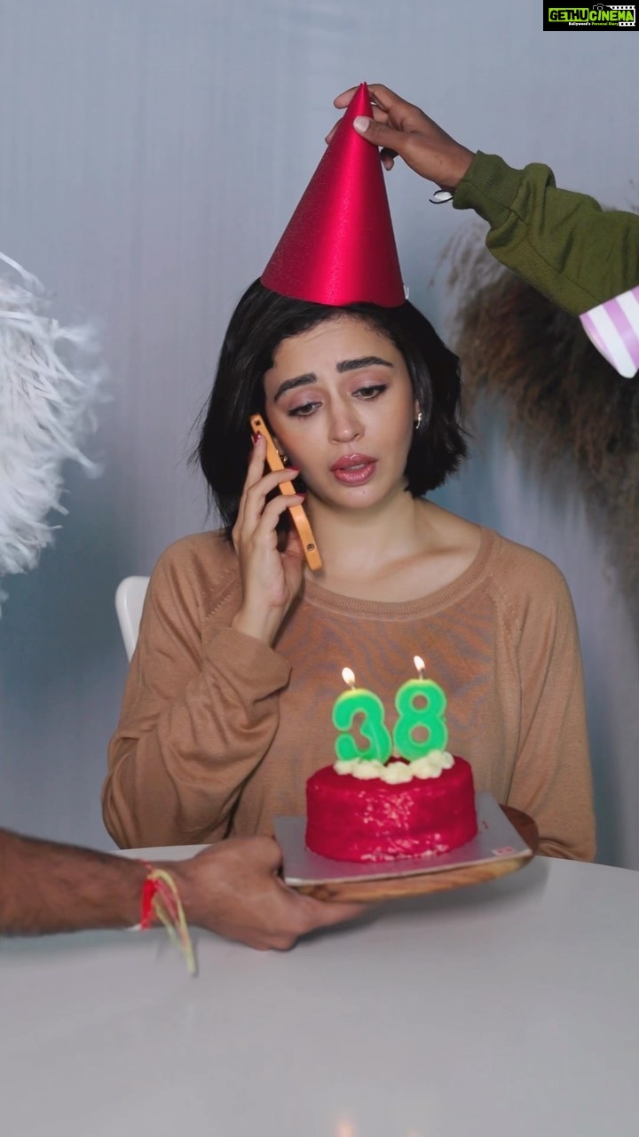 Neha Pendse - 102.6K Likes - Bade utsah ke saath janamdivas manaya gaya 🤓
#happybirthdaytome