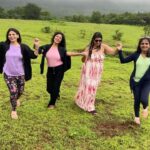 Neha Prajapati Instagram – Mausam mastana with my cuties..❤️
@bamht26 @kavita_kotecha 

#reels #reelsinstagram #instagramreels #reelitfeelit #holiday