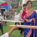 Neha Prajapati Instagram – Kya pak raha hai chachi aur Balwinder ke bech 🤨🤨 to know keep watching Bhagya Lakshmi 
Monday to Saturday at 8:30 pm only on Zee TV @zee5shows #instagram #insta #instalove #annkit #annkitbhatia #dailysoap #instagram #instagrammer #om #sai #ram