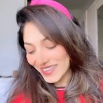 Neha Prajapati Instagram – Gaana bhi gaane nahi dete😒

#reels #reelitfeelit #reelsinstagram #comedy #funnyvideos  #instagramreels #chhotibacchihokya