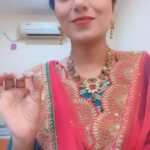 Neha Prajapati Instagram – Gaana kab shuru hoga😒

#reels #reelitfeelit #reelsinstagram #funnyvideos #comedy  #comedyreels #instagramreels