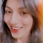Neha Prajapati Instagram - Kaun hai..?tu hai..❣️ #reels #reelitfeelit #trendingreels #instagramreels #reelsinstagram #explore #explorepage #foryou
