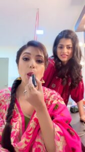 Neha Prajapati Instagram - Lagavelu jab lipistick..😂 #reels #reelitfeelit #reelstrending #reelsviral #trendingreels #reelsindia #reelsinsta #explorepage