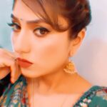 Neha Prajapati Instagram – Old is gold..❣️ #reels #reelinstagram #reelitfeelit #oldisgold #explore #foryou #explorepage #bollywood #instagramreels #trendingreels